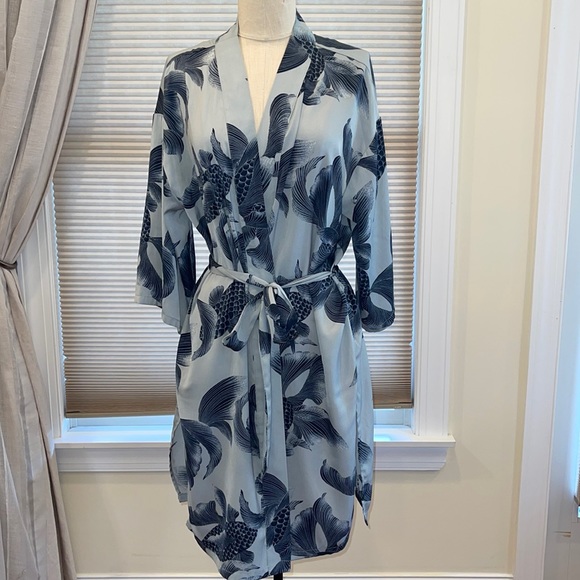 Moss Copenhagen Belted Saigon Koi Kimono - Picture 1 of 8